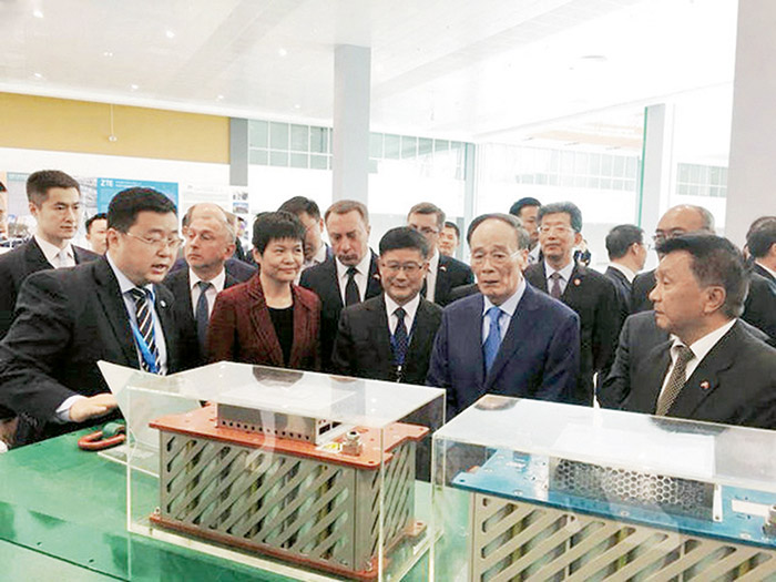  2018年国家副主席王岐山参观考察安博（中国）奥威超级电容