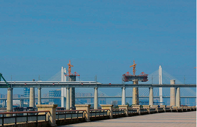 70% low floor modern tram runs on line R1